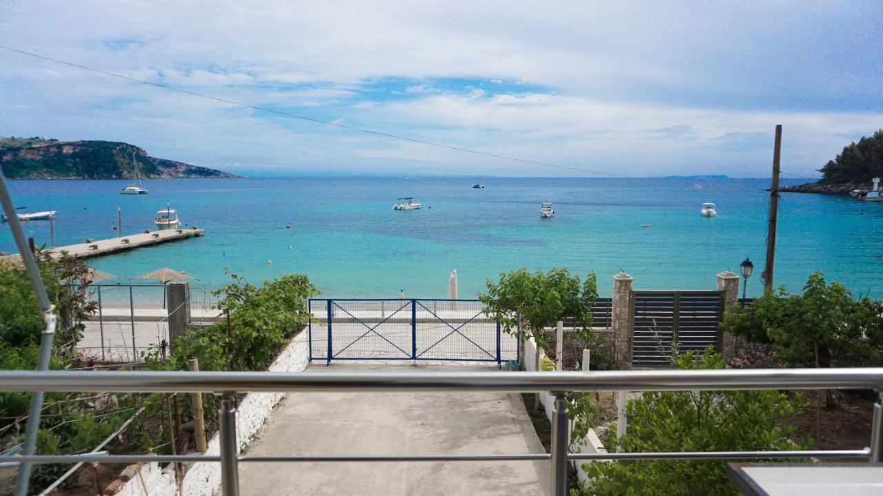Joana'S Rooms Himare Exterior photo
